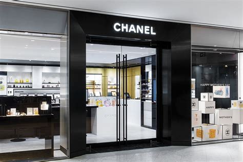 chanel boutiques|Chanel boutiques locations.